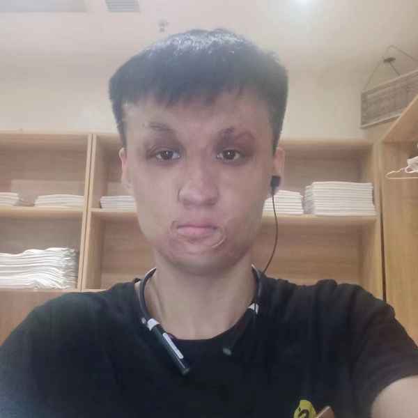 山东26岁单身帅哥真诚找对象-杭州征婚网