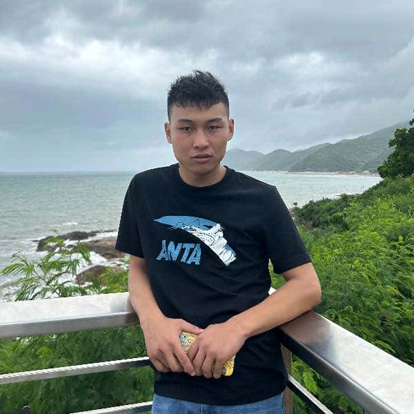 山东27岁单身帅哥真诚找对象-杭州征婚网