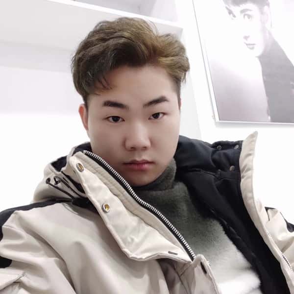 重庆28岁单身帅哥真诚找对象-杭州征婚网