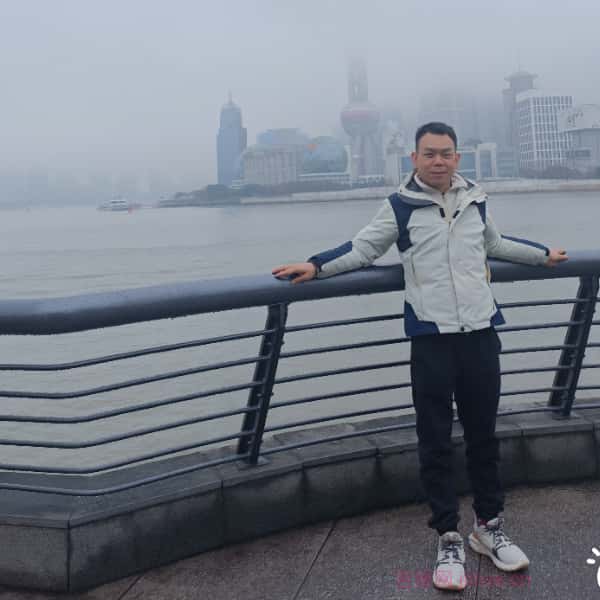 重庆37岁单身帅哥真诚找对象-杭州征婚网